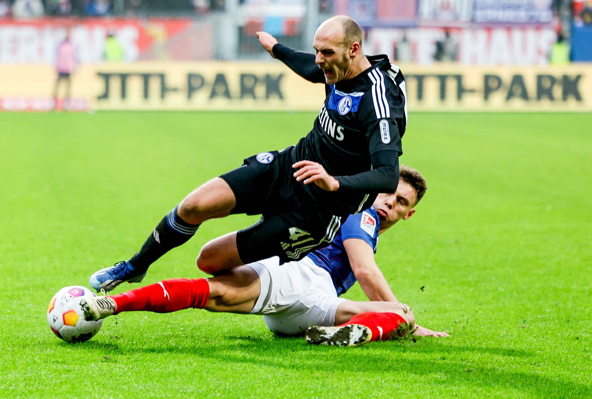 Ex-Schalker trifft: Kiel zurück auf einem Aufstiegsplatz