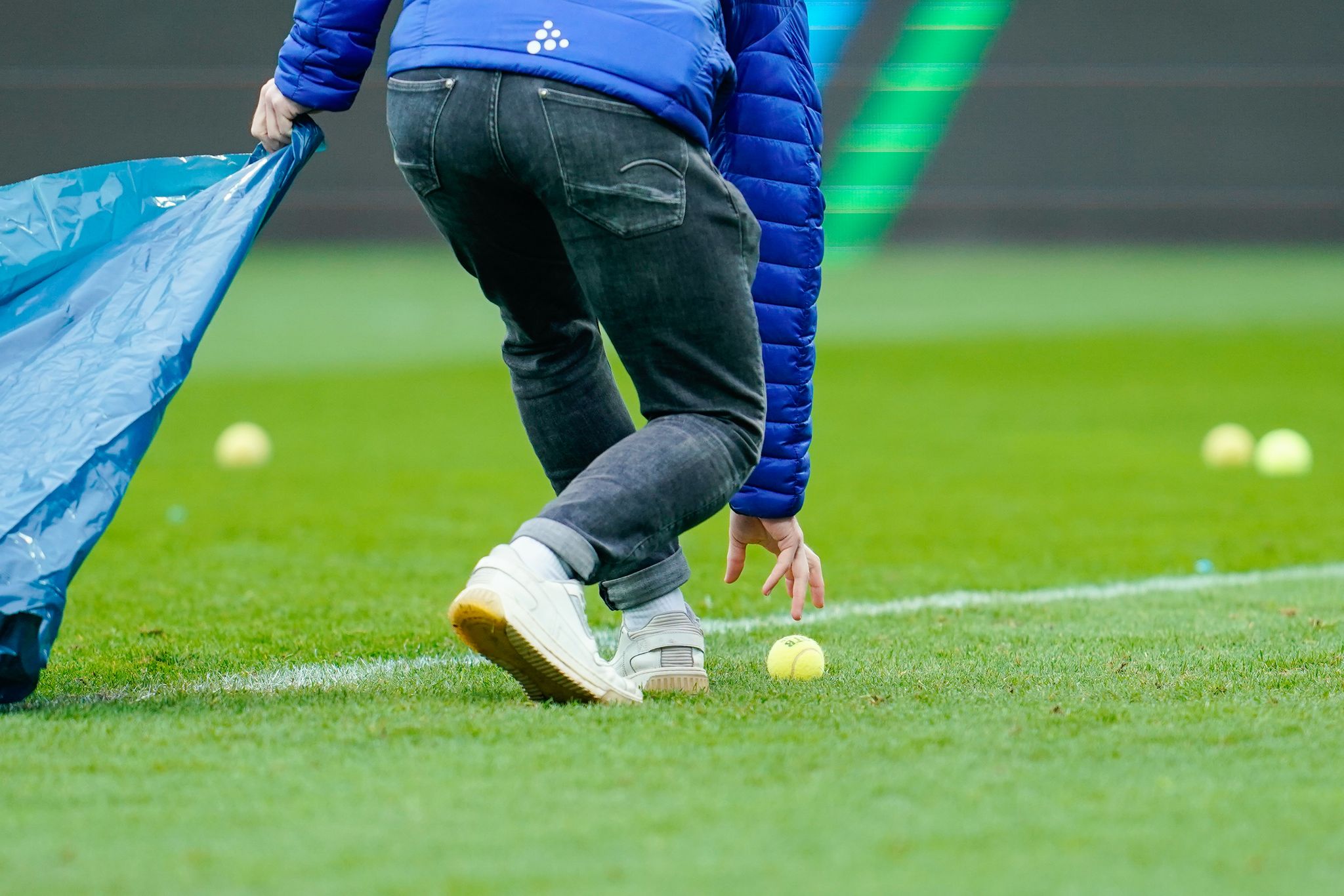 Strafen wegen Fan-Protesten: DFB zählt keine Tennisbälle