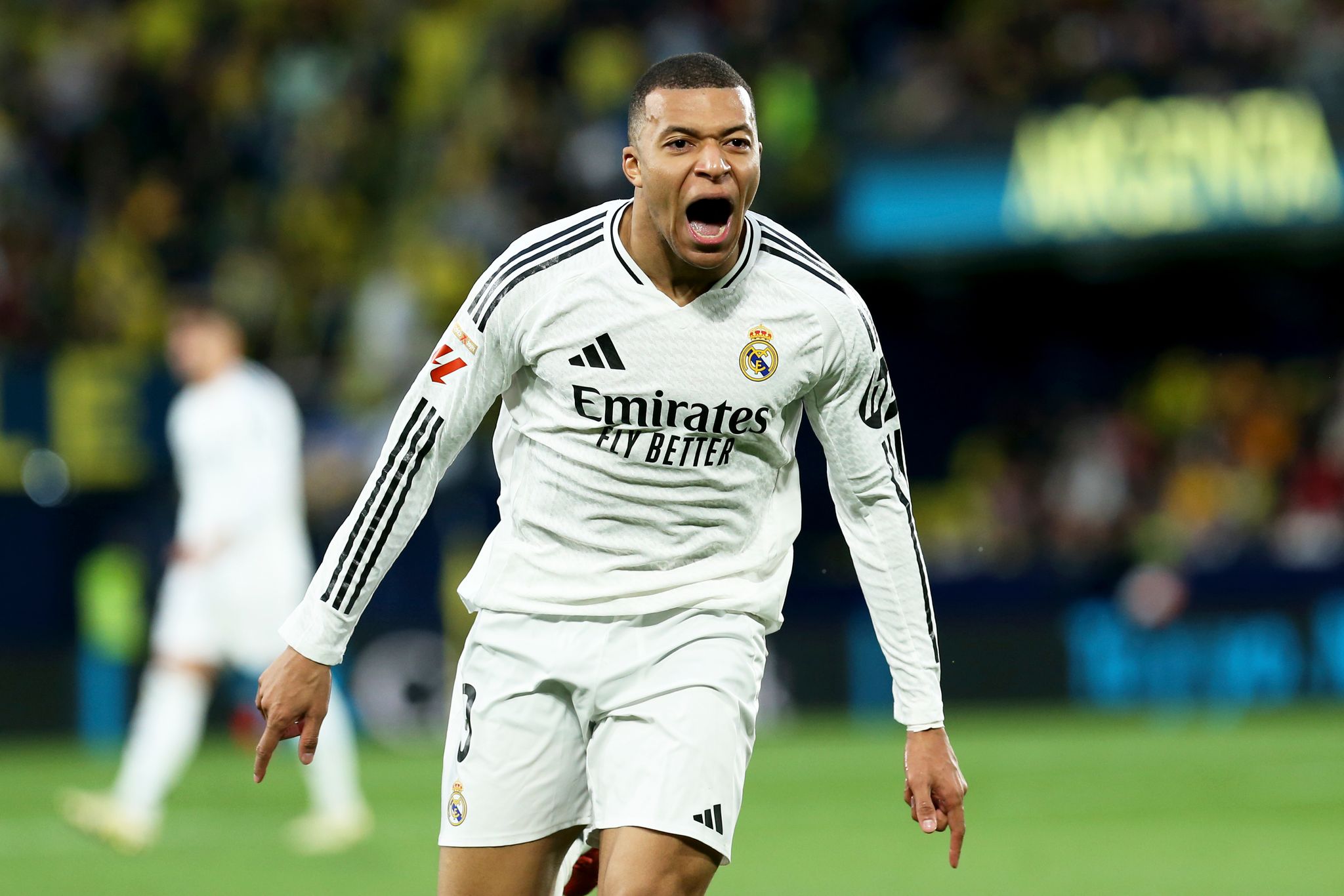 Mbappé schießt Real Madrid wieder an die Spitze