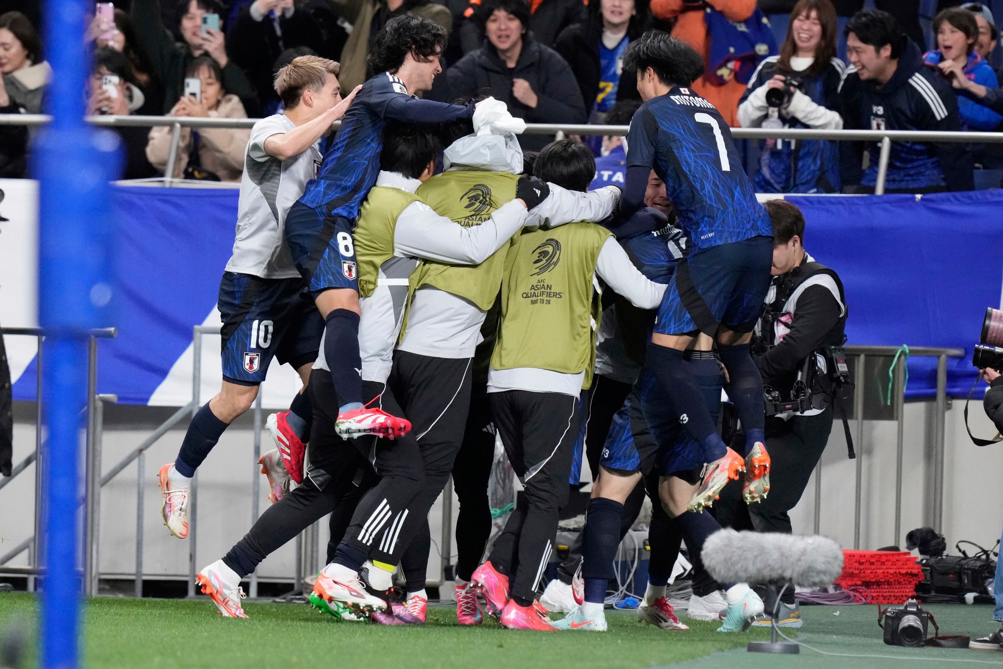 Japan als erstes Team für Fußball-WM qualifiziert